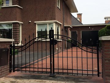 Autopoort Dahlia geplaatst in Dordrecht
